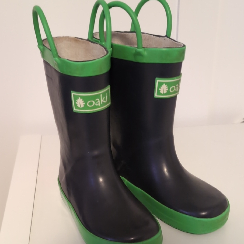 OAK Kids Green and Black Rain Boots